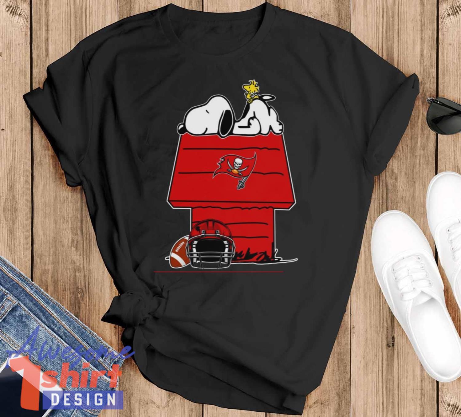 Tampa Bay Buccaneers NFL Football Snoopy Woodstock The Peanuts Movie T Shirt For Fans