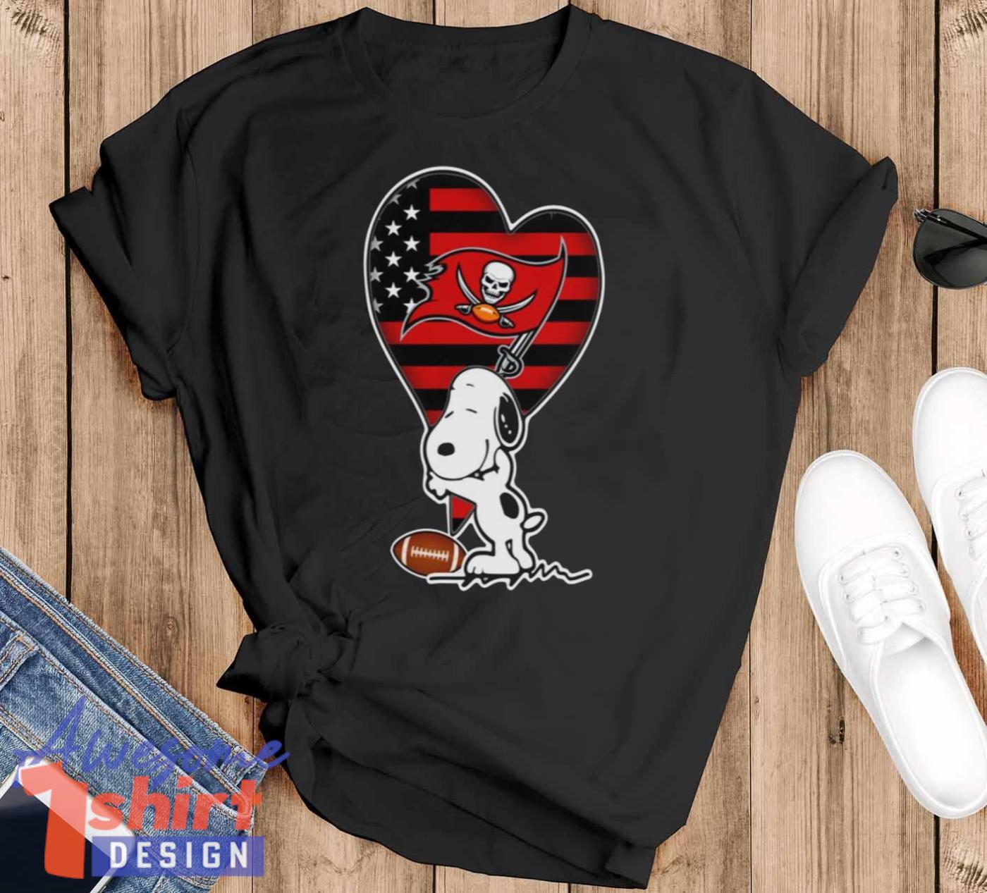 Tampa Bay Buccaneers NFL Football The Peanuts Movie Adorable Snoopy Shirt